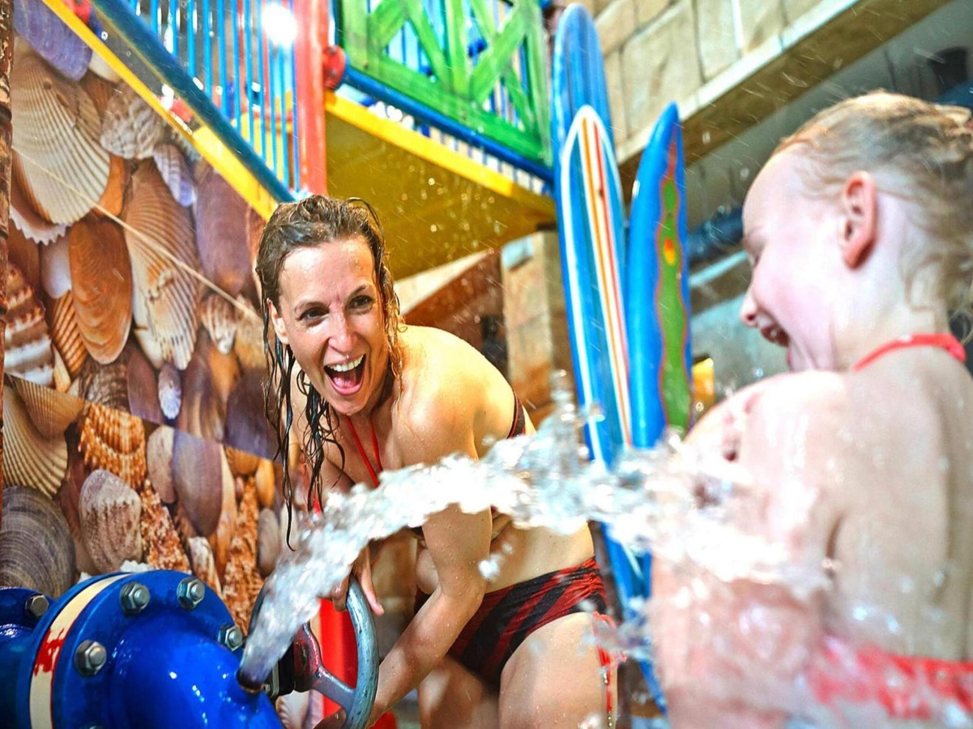 Doppelhaushaelften Im Ferien- Und Freizeitpark Weissenhaeuser Strand Екстериор снимка